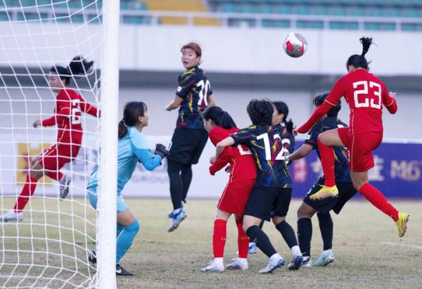 足球——U20女足邀请赛：中国队战平韩国队