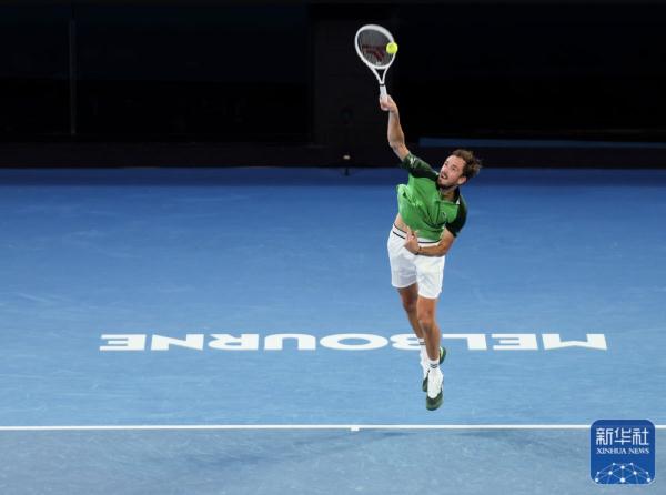 网球丨澳网男单决赛:辛纳夺冠 网球丨澳网男单决赛:辛纳夺冠