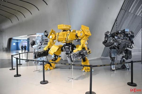 成都科幻馆正式开放 首日5000人预约逛馆