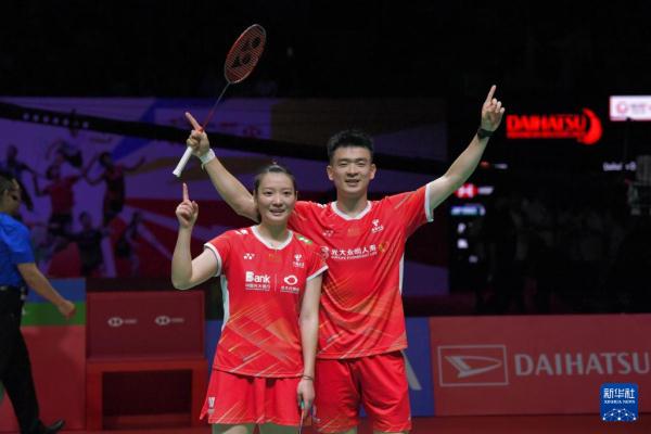 羽毛球印尼大师赛:郑思维/黄雅琼混双夺冠 羽毛球印尼大师赛:郑思维/黄雅琼混双夺冠