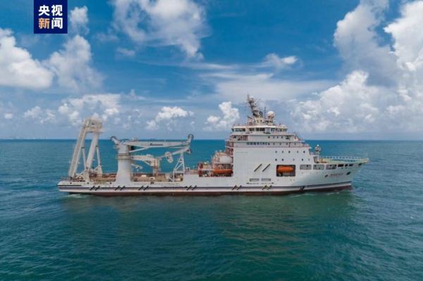 我国最大深远海多功能救助船投入使用 可搭载大型救助直升机