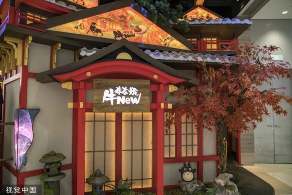 大排长龙的上海知名连锁餐厅吃出虫子，还不止一条！最新回应