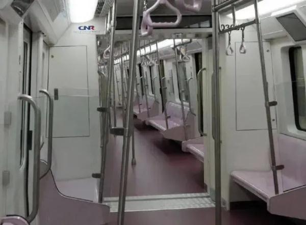 乘地铁为什么不建议站在车厢连接处