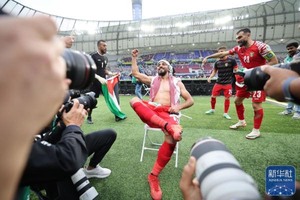 亚洲杯|约旦队晋级八强 亚洲杯|约旦队晋级八强