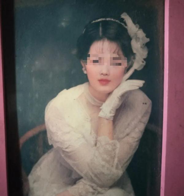 网红“巨人小莫”去世后:粉丝增长上万,亲人被谩骂,还有人闯进家里直播 网红“巨人小莫”去世后:粉丝增长上万,亲人被谩骂,还有人闯进家里直播