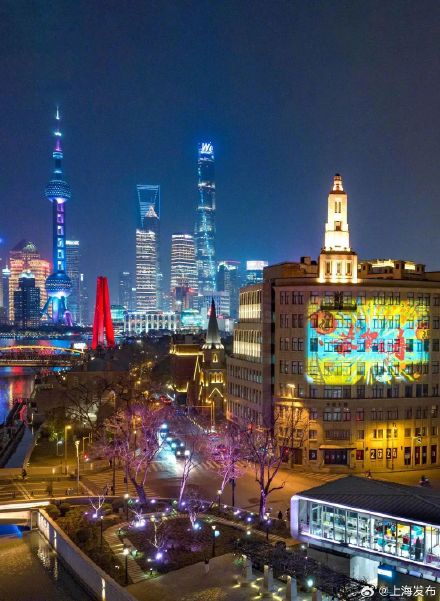 2月1日起，上海光陆大楼将上演祥龙创意投影秀