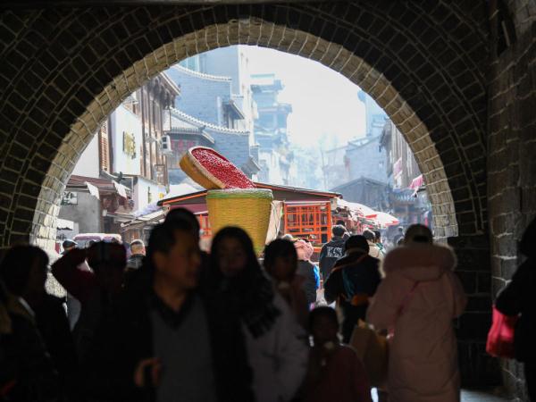 新华全媒+丨川青铁路带火新“高原三宝” 新华全媒+丨川青铁路带火新“高原三宝”