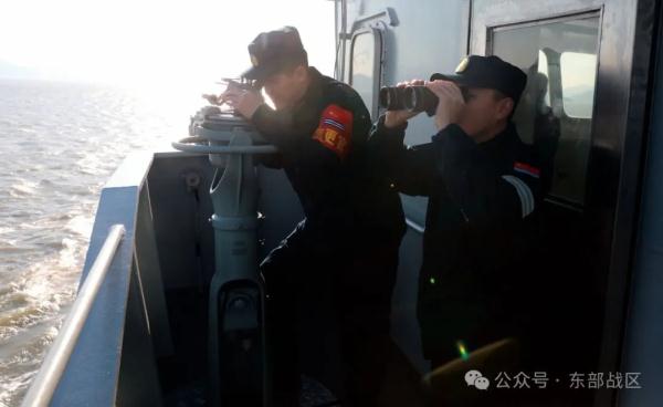 登陆舰编队，出击！