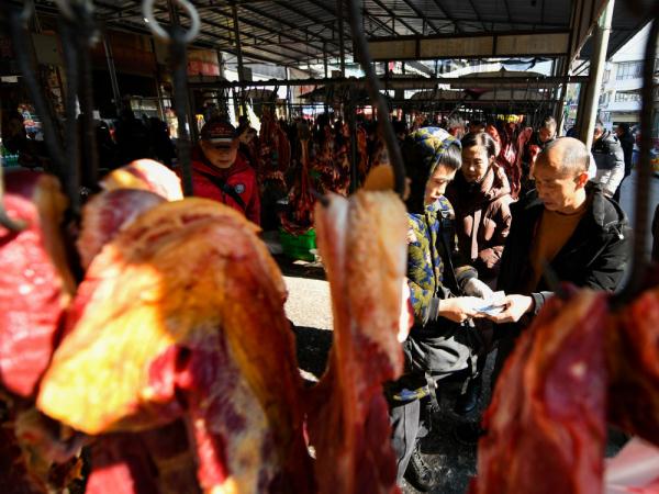 新华全媒+丨川青铁路带火新“高原三宝” 新华全媒+丨川青铁路带火新“高原三宝”