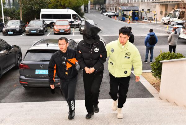 杭州100多人被刑拘！警方提醒：这件事碰不得