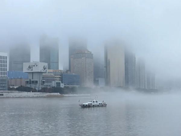 上海大雾，崇明部分公交停运、轮渡停航！中央气象台发布暴雪蓝色预警