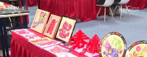 传统文化“点亮”新春消费 年货市场货足价稳、购销两旺
