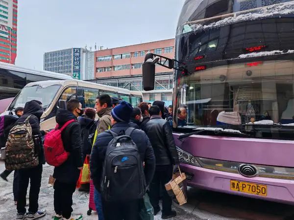 河南启动低温雨雪冰冻灾害Ⅳ级应急响应！部分列车停运