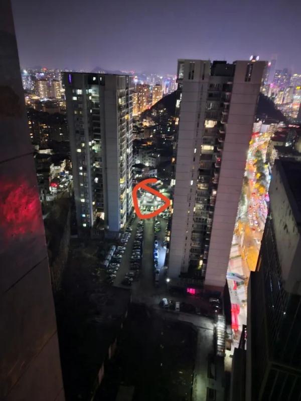 贵阳一小区放烟花引发火灾致七旬老人身亡，家属：消防栓用不了