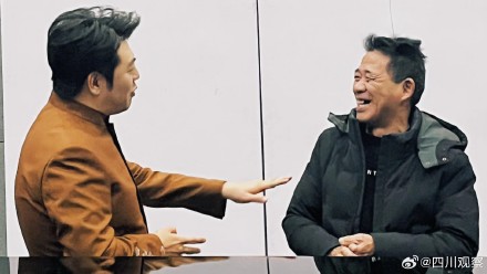 见到了！郎朗兑现58岁建筑工人钢琴之约