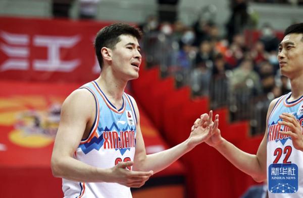 CBA常规赛：江苏肯帝亚不敌新疆伊力特