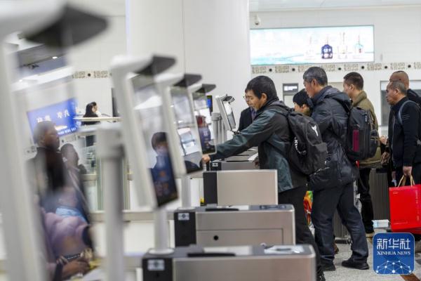 成都天府机场站迎来首个春运 成都天府机场站迎来首个春运