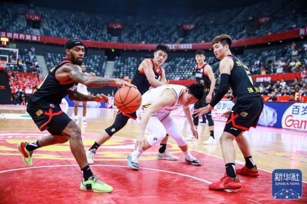 篮球|CBA常规赛:深圳马可波罗胜山西汾酒 篮球|CBA常规赛:深圳马可波罗胜山西汾酒