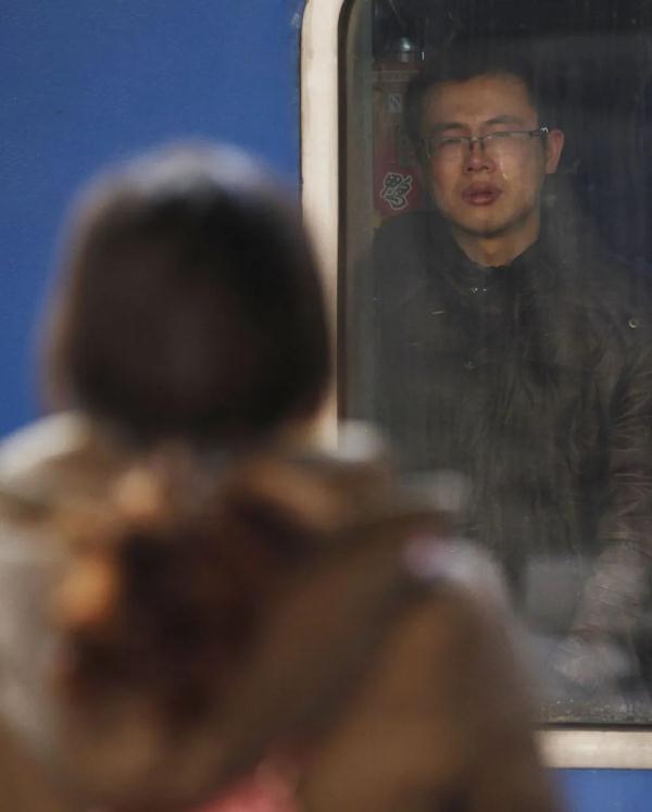 春运火车站的这组老照片,哪一张最让你感动? 春运火车站的这组老照片,哪一张最让你感动?