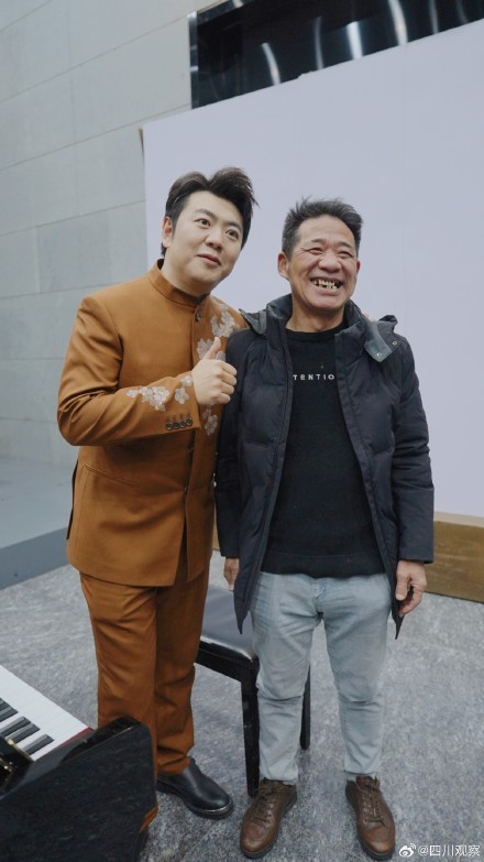 见到了！郎朗兑现58岁建筑工人钢琴之约