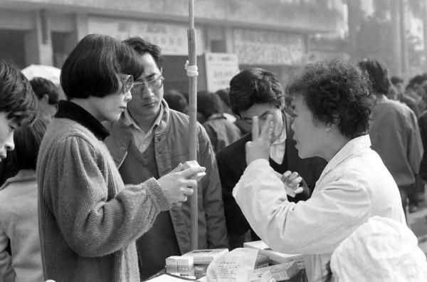 春运火车站的这组老照片,哪一张最让你感动? 春运火车站的这组老照片,哪一张最让你感动?