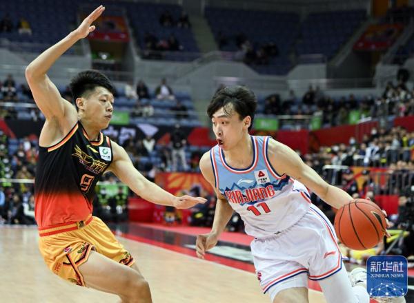 CBA常规赛：江苏肯帝亚不敌新疆伊力特