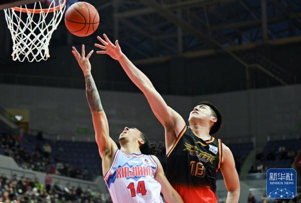 CBA常规赛：江苏肯帝亚不敌新疆伊力特
