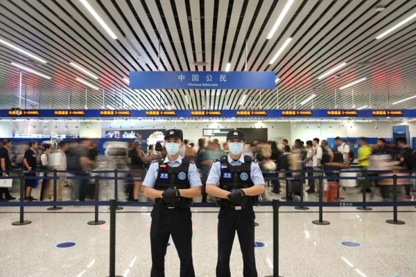 广州边检2023年查验出入境人员906万人次 同比增长517%