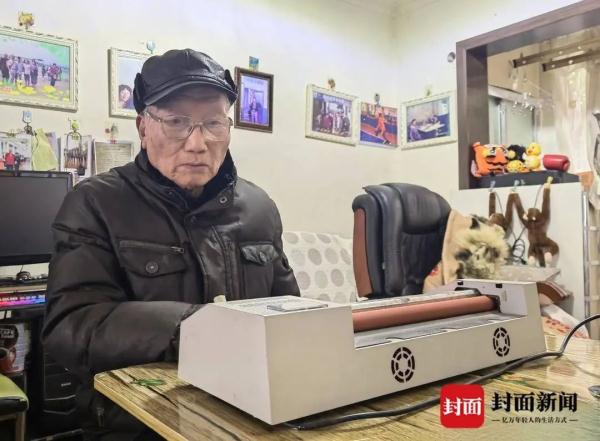 从俄罗斯方块“入坑”，88岁老人玩游戏获吉尼斯纪录