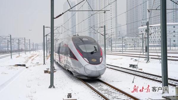 甘肃大范围降雪降温过程仍将持续！最新路况