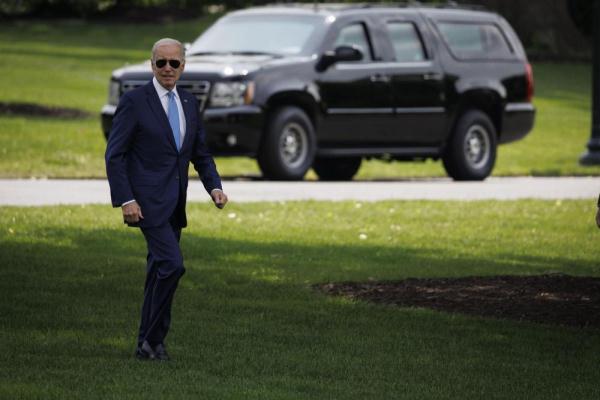 拜登密歇根州拉票 反战示威一路相随 拜登密歇根州拉票 反战示威一路相随