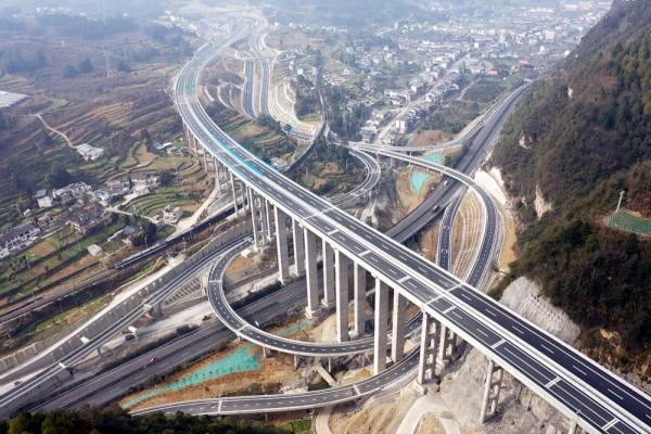 金仁桐高速公路娄山关枢纽互通开通运营 金仁桐高速公路娄山关枢纽互通开通运营
