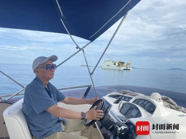 从俄罗斯方块“入坑”，88岁老人玩游戏获吉尼斯纪录