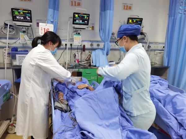 痛心！9人连夜抢救，其中一人身亡，紧急提醒