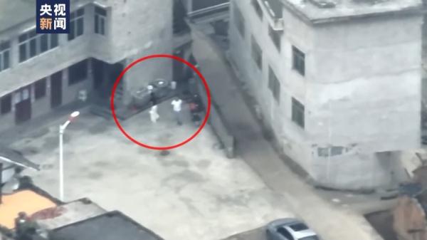 20元真币买100元假币！警方破获一起假币案 18人落网