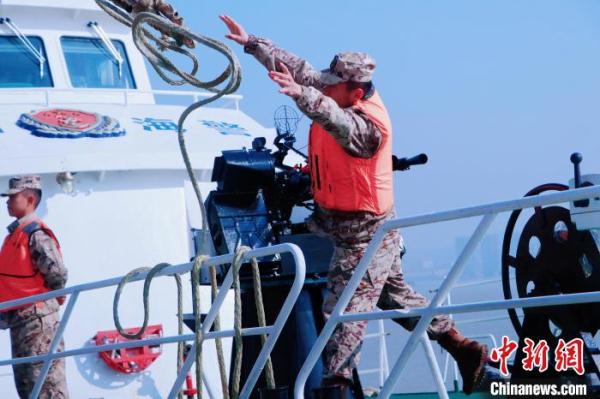 新年开训 福州海警海上训练忙