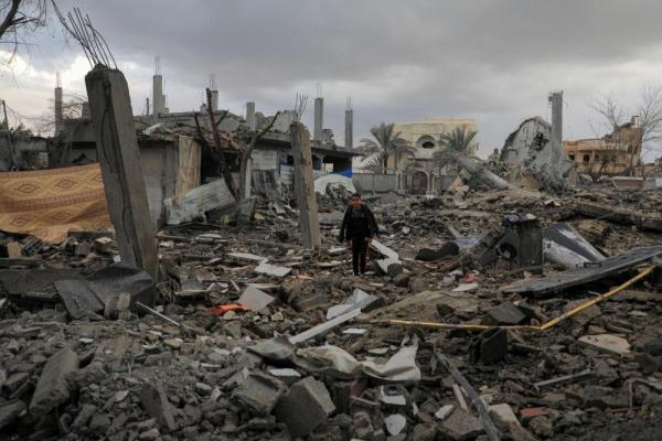 拜登密歇根州拉票 反战示威一路相随 拜登密歇根州拉票 反战示威一路相随