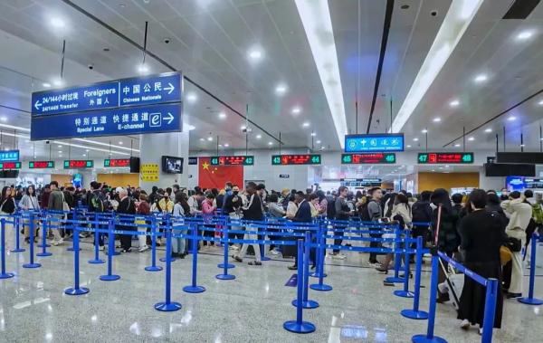 @春节出境游的小伙伴，快速通关宝典来了！