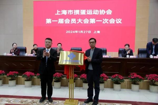 1.4亿人都在打，掼蛋是怎么火遍全国的？