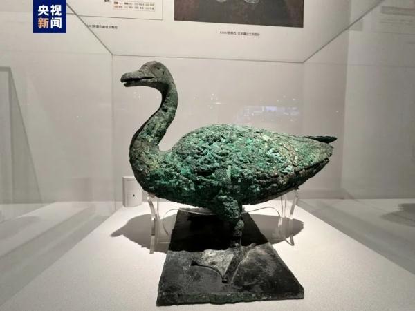 秦始皇帝陵不仅有兵马俑,还有______ 秦始皇帝陵不仅有兵马俑,还有______