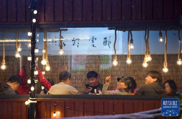 新春走基层丨河南郑州：旧厂新春年味浓
