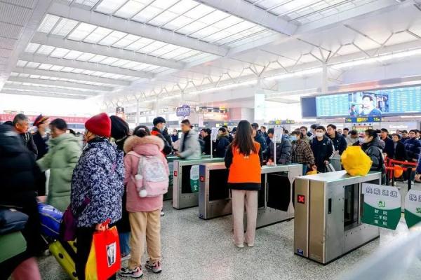 上海虹桥枢纽最新宣布!网约车全天1小时内免费停 上海虹桥枢纽最新宣布!网约车全天1小时内免费停