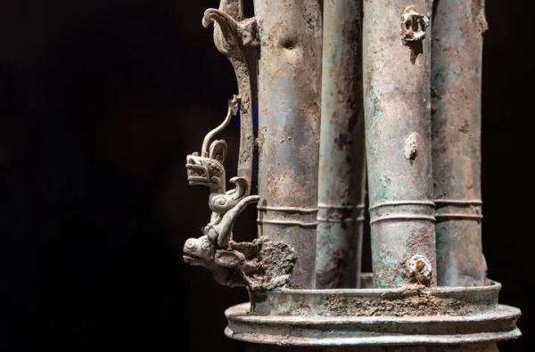 “虎头虎脑”“猪里猪气”，这竟是三星堆的“龙”？