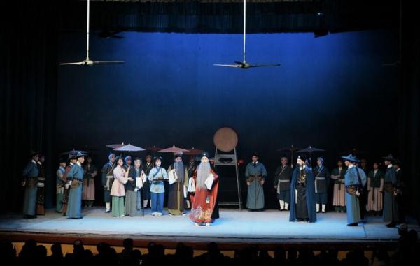 台上是乡音 台下是乡情 台上是乡音 台下是乡情