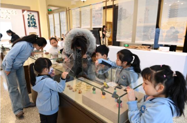 真来了!清华推出免费官方游学,还有多所高校持续开放…… 真来了!清华推出免费官方游学,还有多所高校持续开放……