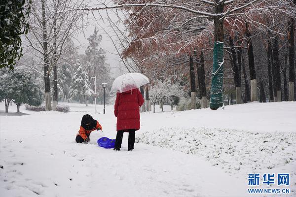 湖北武汉:立春迎飞雪 湖北武汉:立春迎飞雪