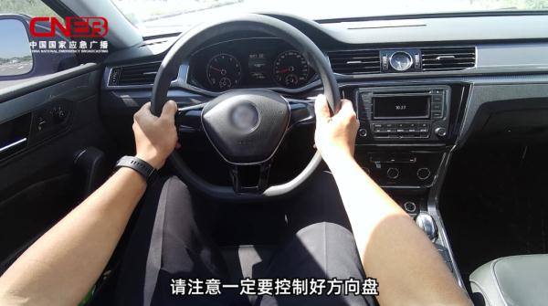 上高速前速看!因低温雨雪冰冻天气,湖南多个收费站实行临时管制→ 上高速前速看!因低温雨雪冰冻天气,湖南多个收费站实行临时管制→