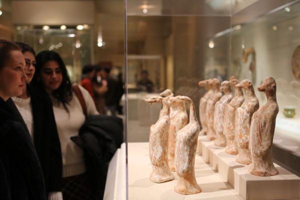 在美国纽约大都会艺术博物馆感受中国传统文化 在美国纽约大都会艺术博物馆感受中国传统文化