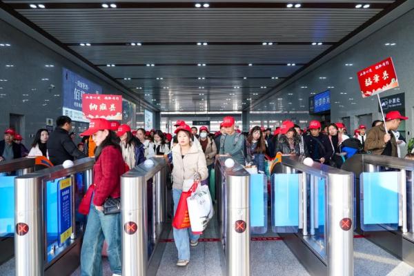 D1812、D1834,广州→贵州!免费! D1812、D1834,广州→贵州!免费!