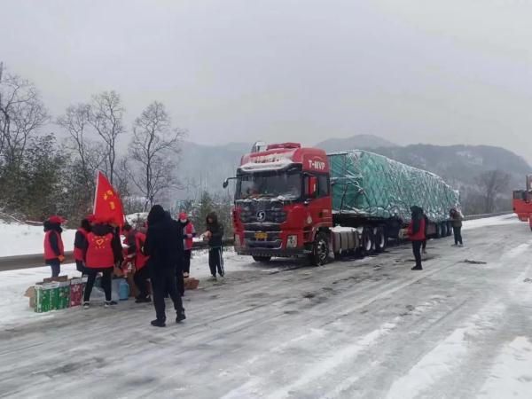 还将有暴雪、冻雨！湖北各地交警全力迎战